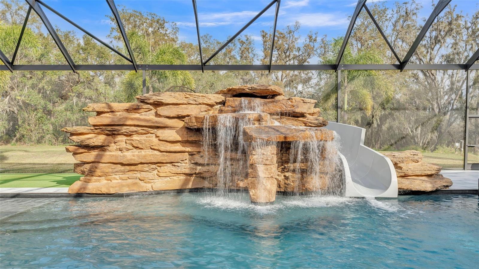 CANTERWOOD - Residential