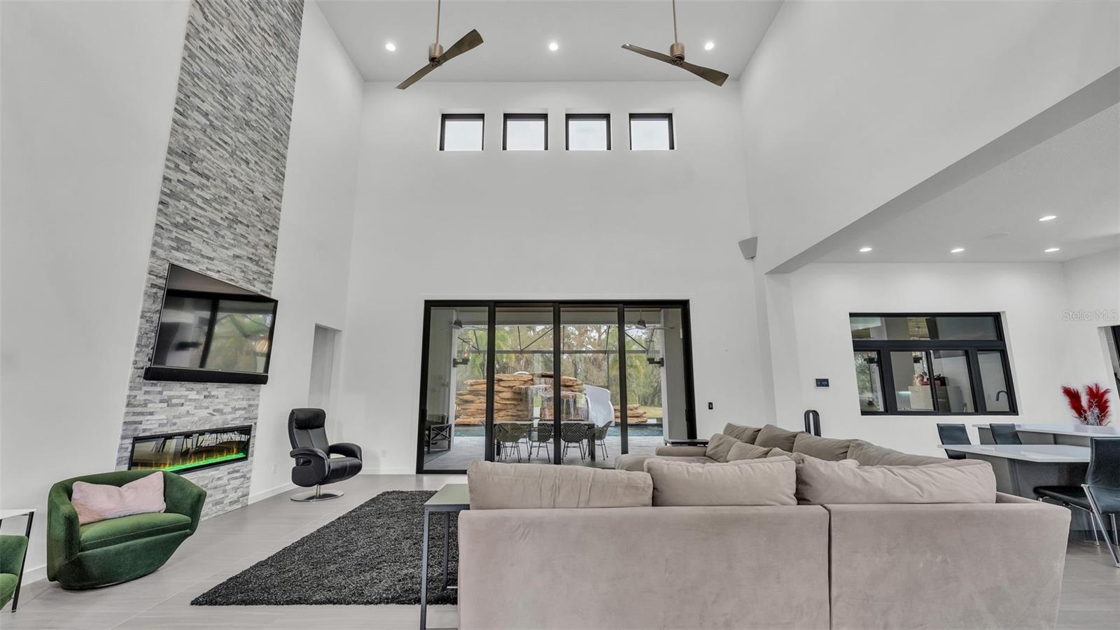 CANTERWOOD - Residential