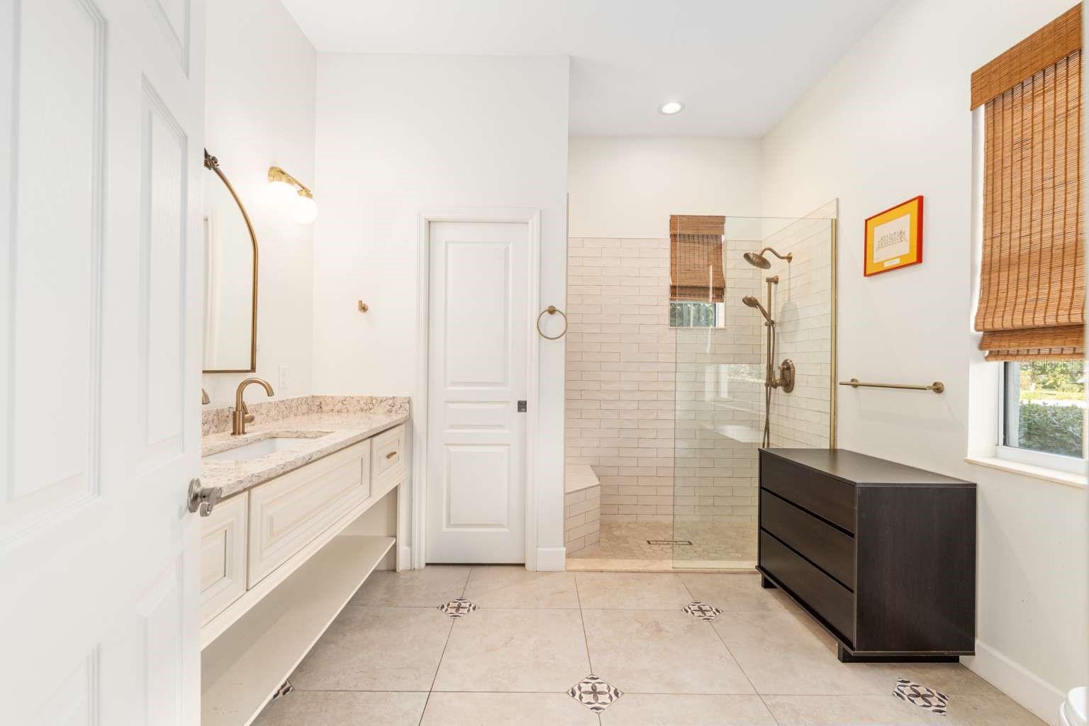 DEVONSHIRE - Residential