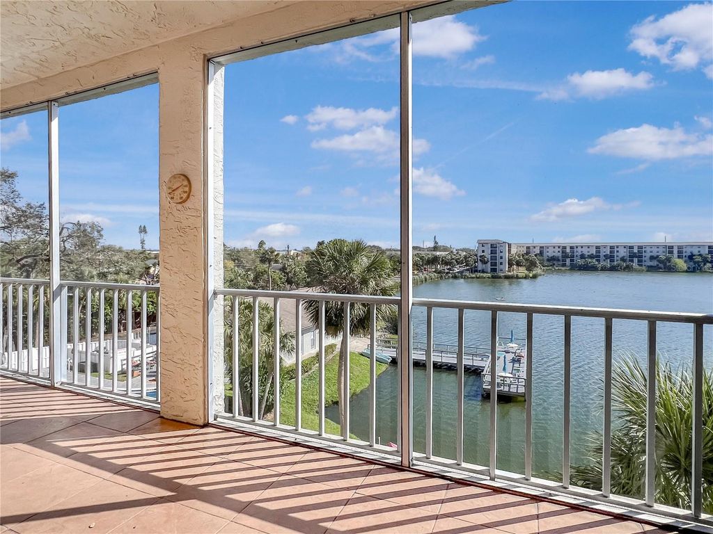 Photo of 3424 Lake Bayshore Drive #405 BUILDING P, Bradenton, FL 34205 (MLS # A4642415)