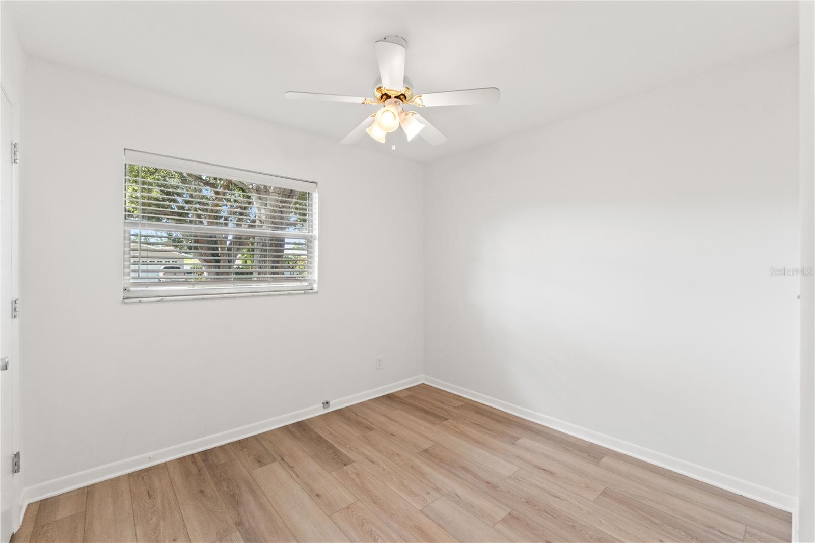 HOLIDAY PARK 4TH ADD - Residential