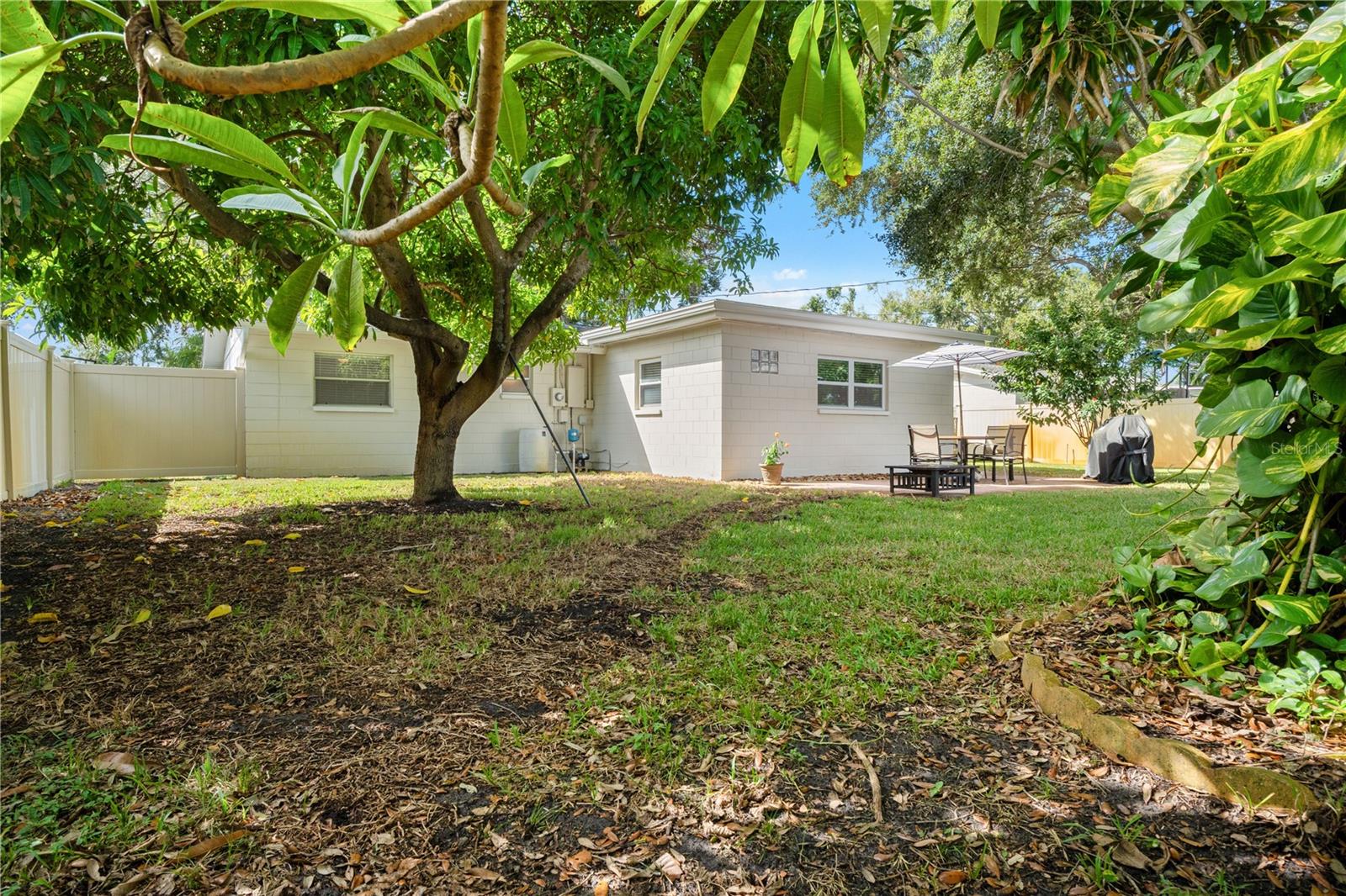 HOLIDAY PARK 4TH ADD - Residential