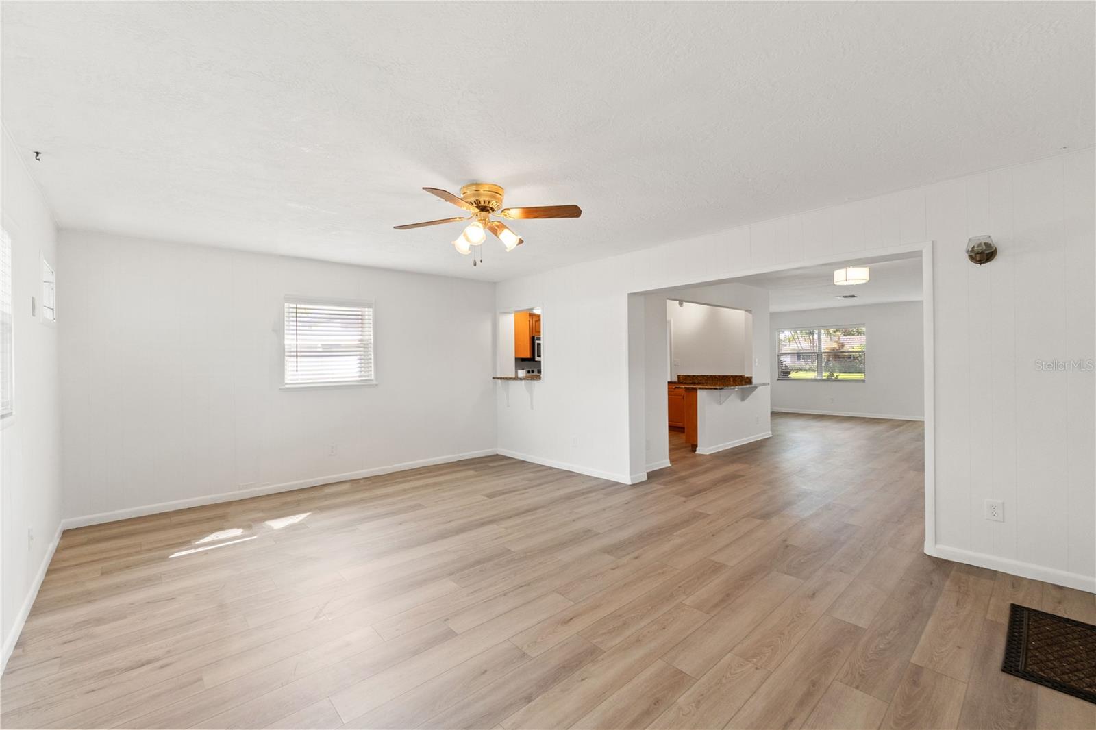 HOLIDAY PARK 4TH ADD - Residential