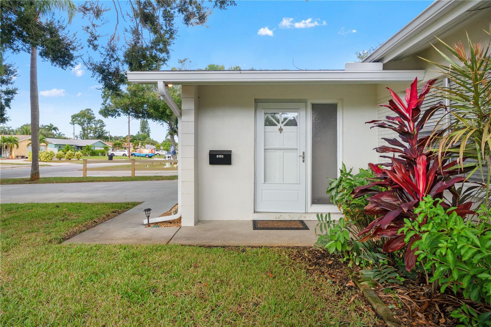 HOLIDAY PARK 4TH ADD - Residential