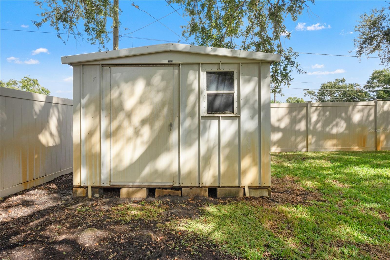 HOLIDAY PARK 4TH ADD - Residential