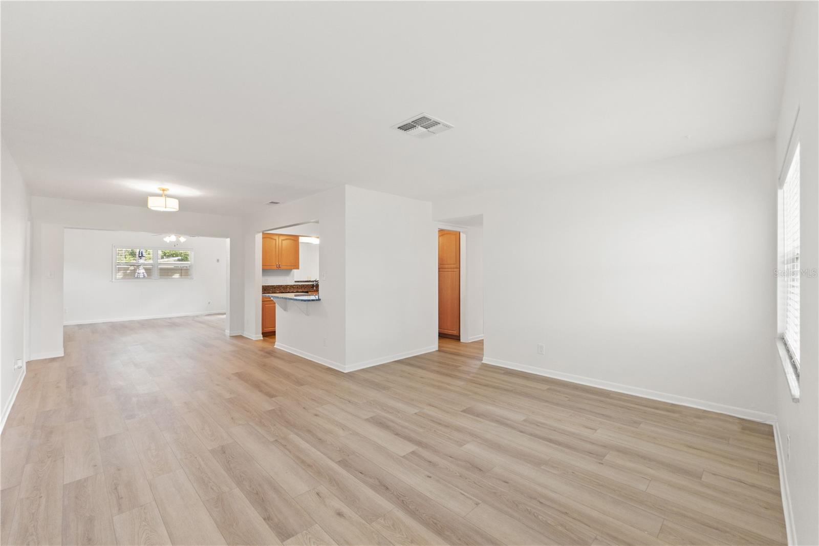 HOLIDAY PARK 4TH ADD - Residential