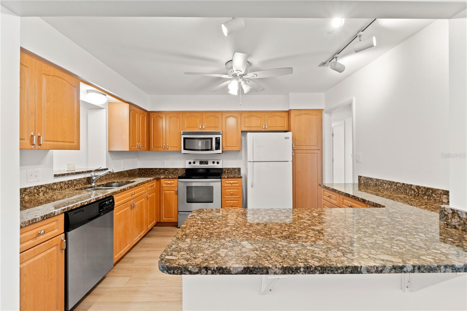 HOLIDAY PARK 4TH ADD - Residential