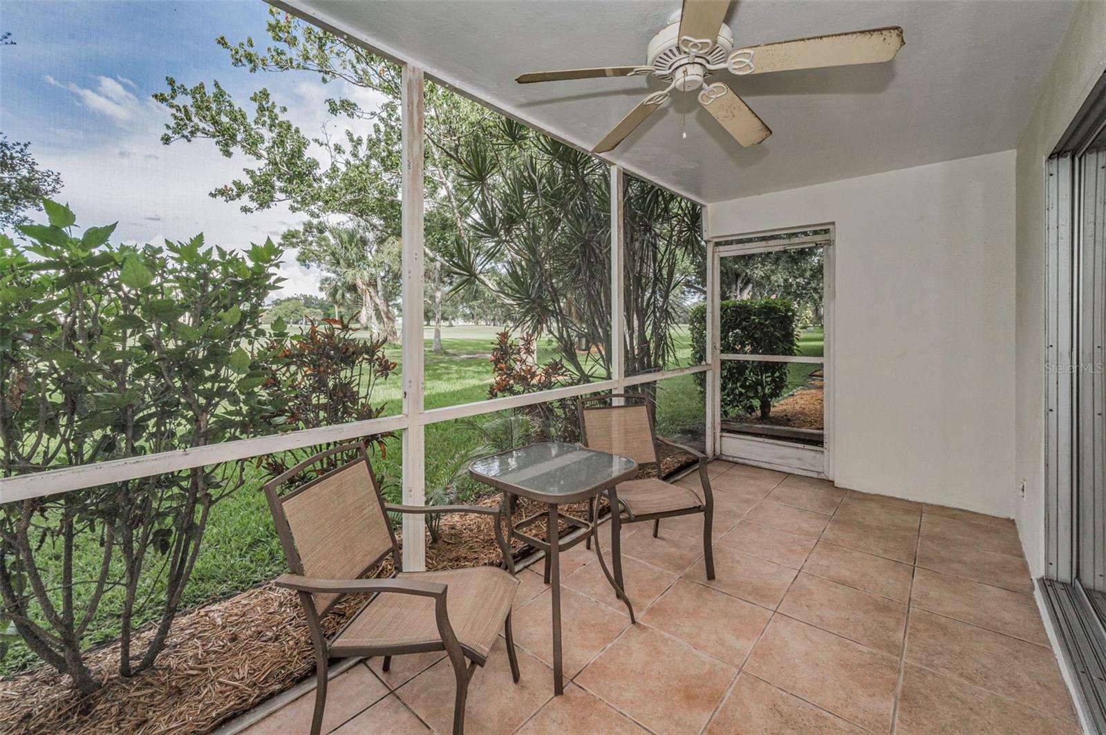 EAST BAY COUNTRY CLUB CONDO APTS - Residential