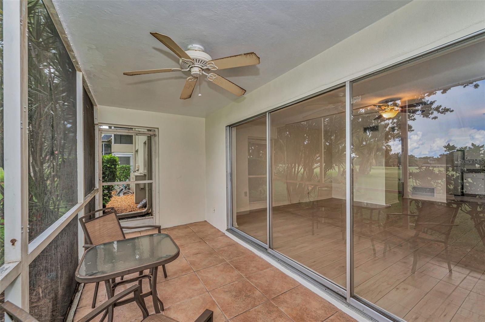 EAST BAY COUNTRY CLUB CONDO APTS - Residential