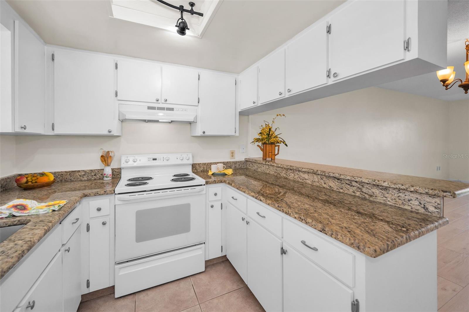 EAST BAY COUNTRY CLUB CONDO APTS - Residential