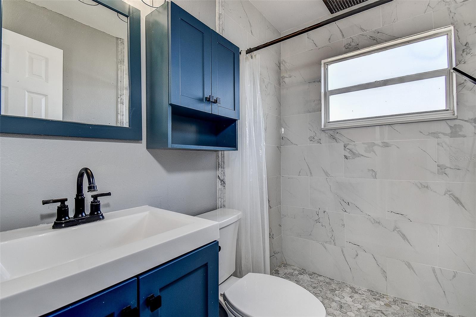 MEADOW LAWN 5TH ADD - Residential