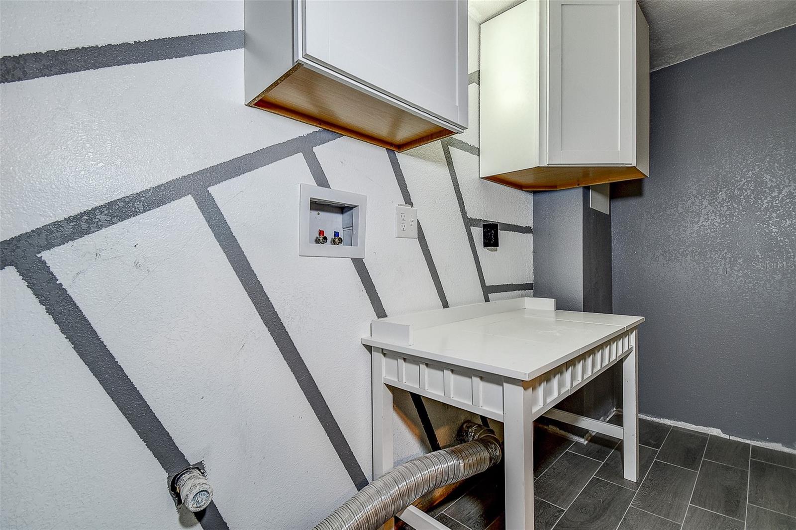 MEADOW LAWN 5TH ADD - Residential