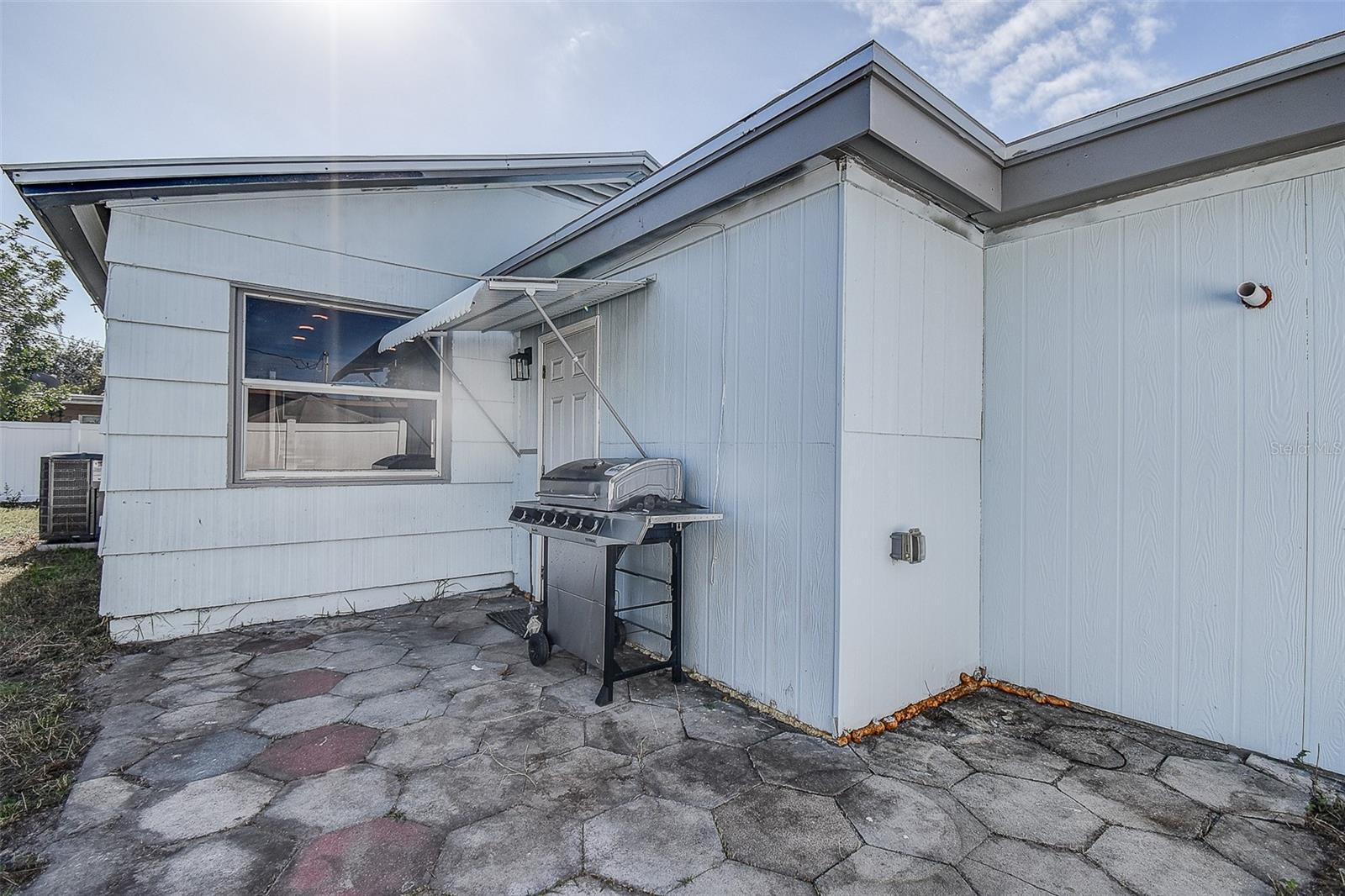 MEADOW LAWN 5TH ADD - Residential