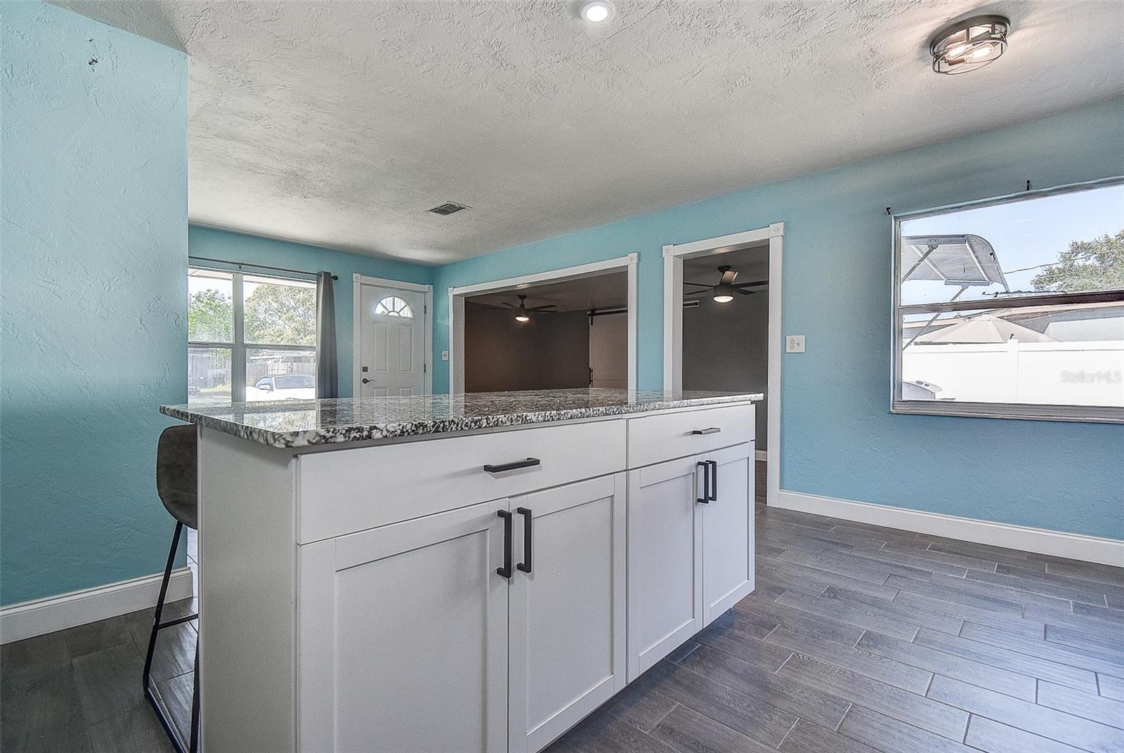 MEADOW LAWN 5TH ADD - Residential