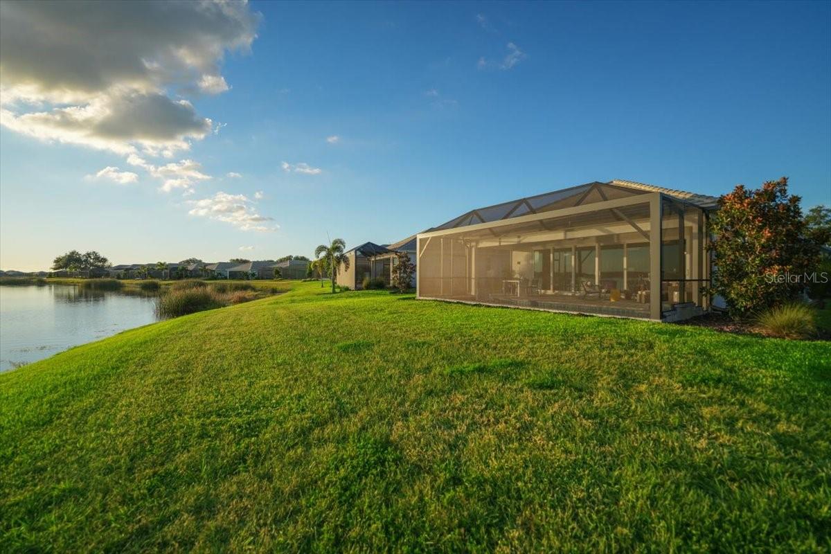 LAKEHOUSE COVE AT WATERSIDE - Residential
