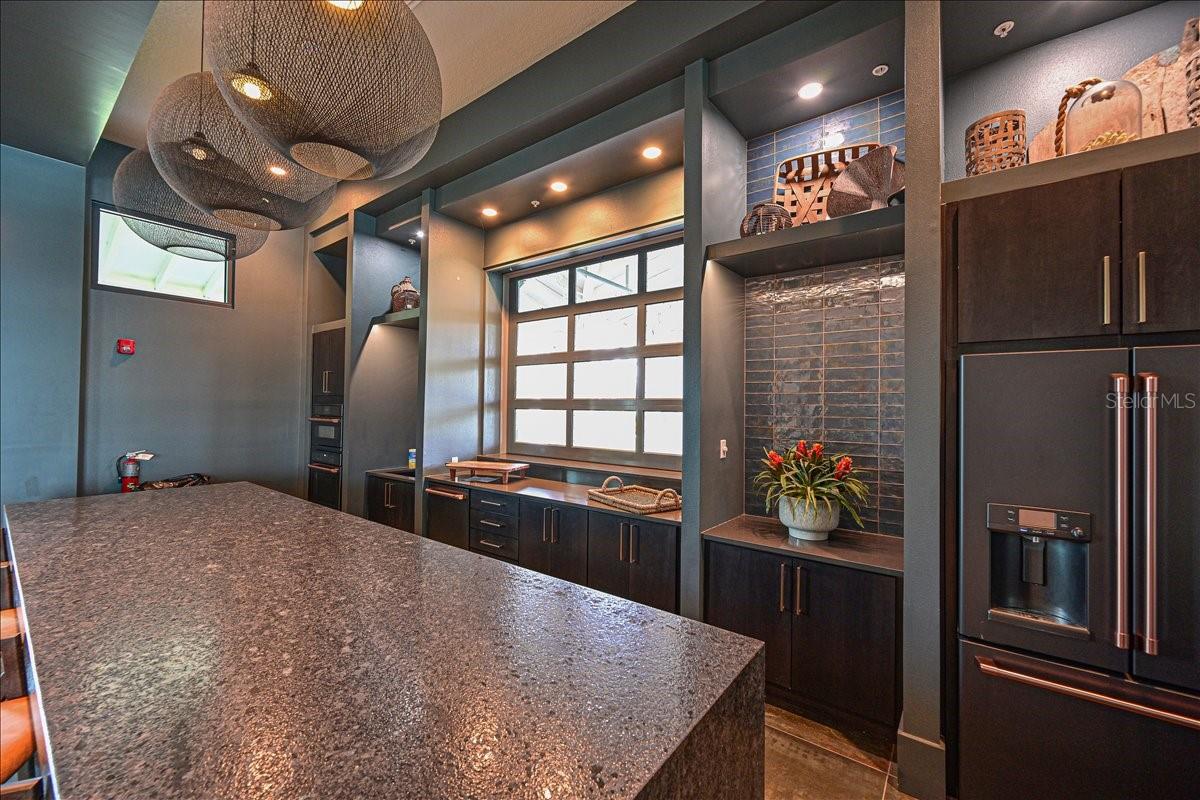 LAKEHOUSE COVE AT WATERSIDE - Residential