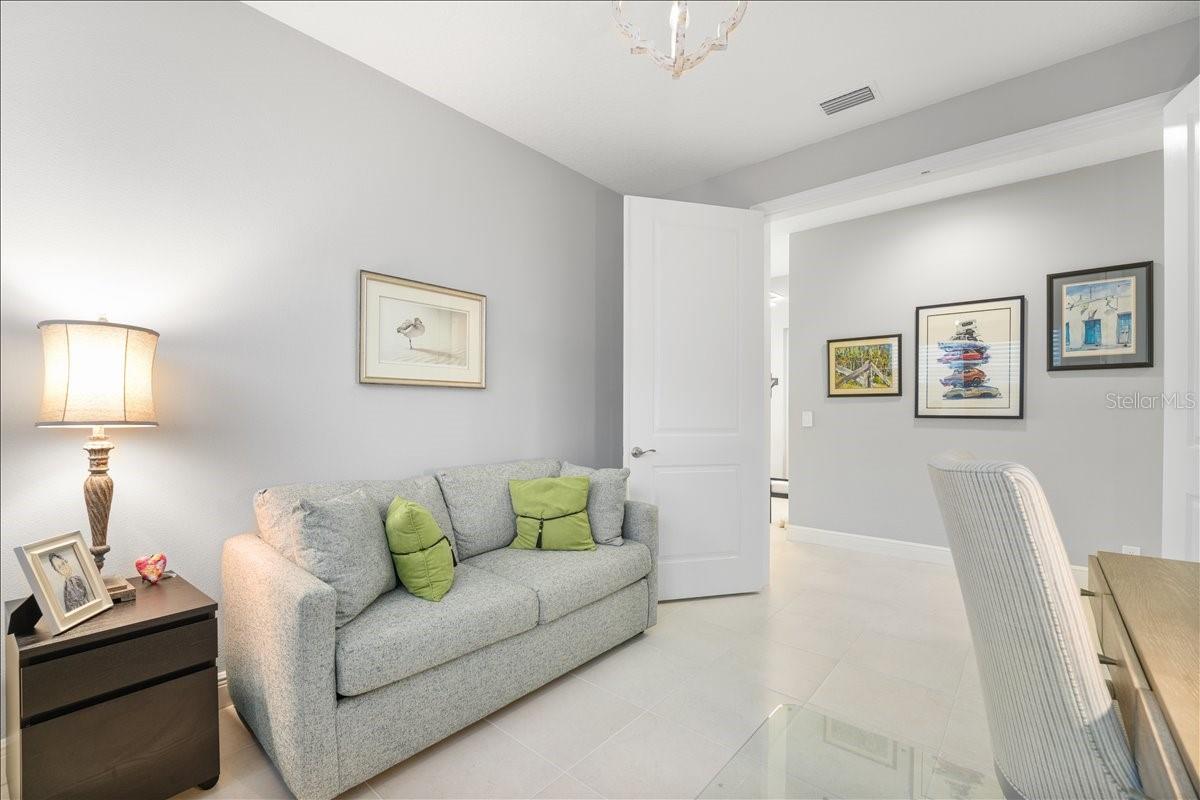 LAKEHOUSE COVE AT WATERSIDE - Residential