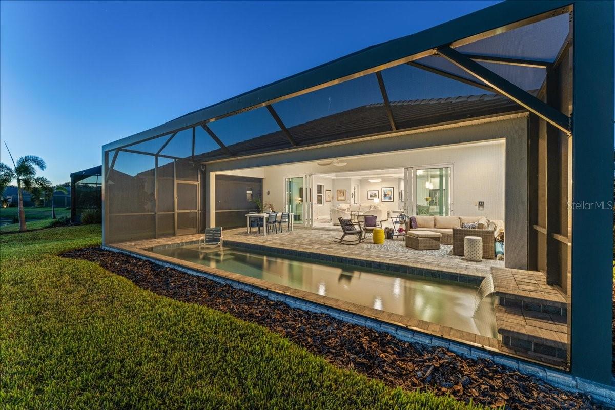 LAKEHOUSE COVE AT WATERSIDE - Residential