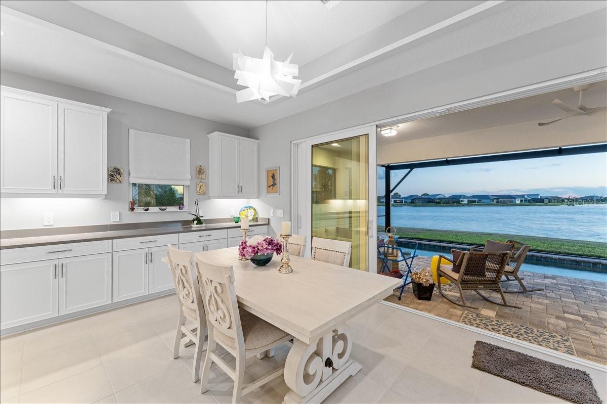 LAKEHOUSE COVE AT WATERSIDE - Residential