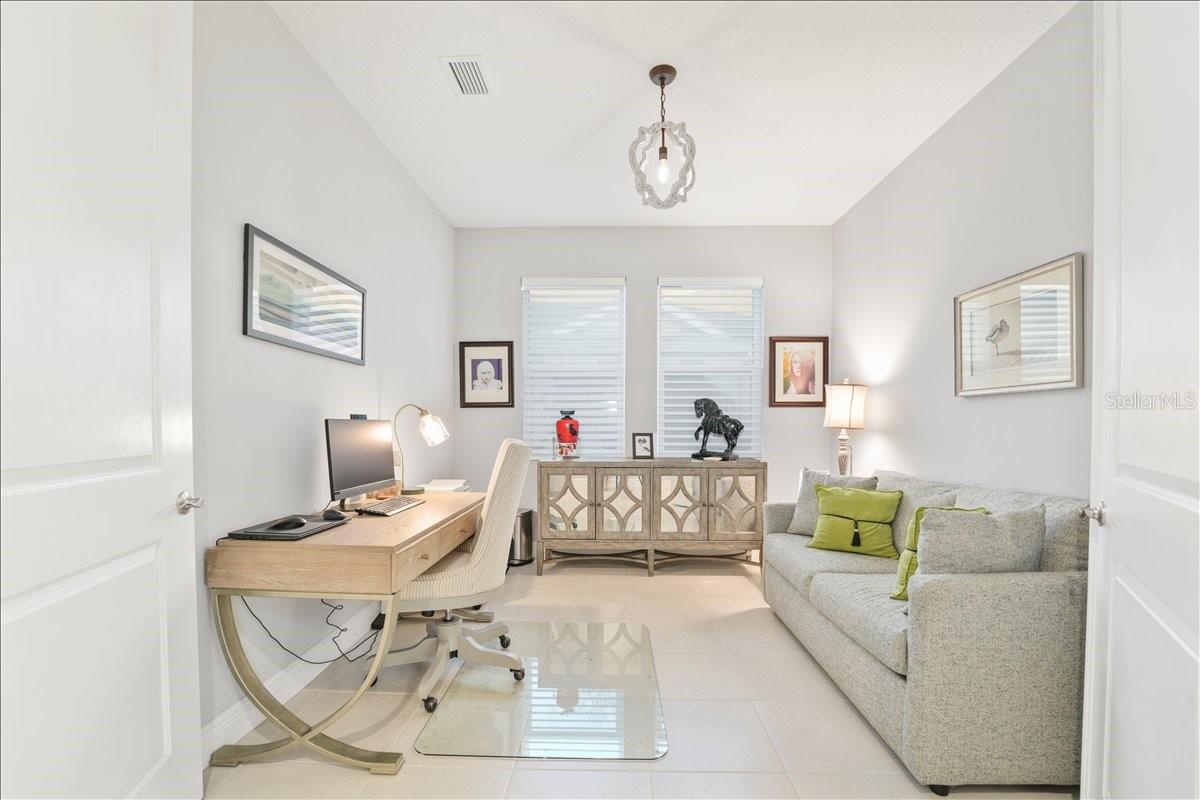 LAKEHOUSE COVE AT WATERSIDE - Residential