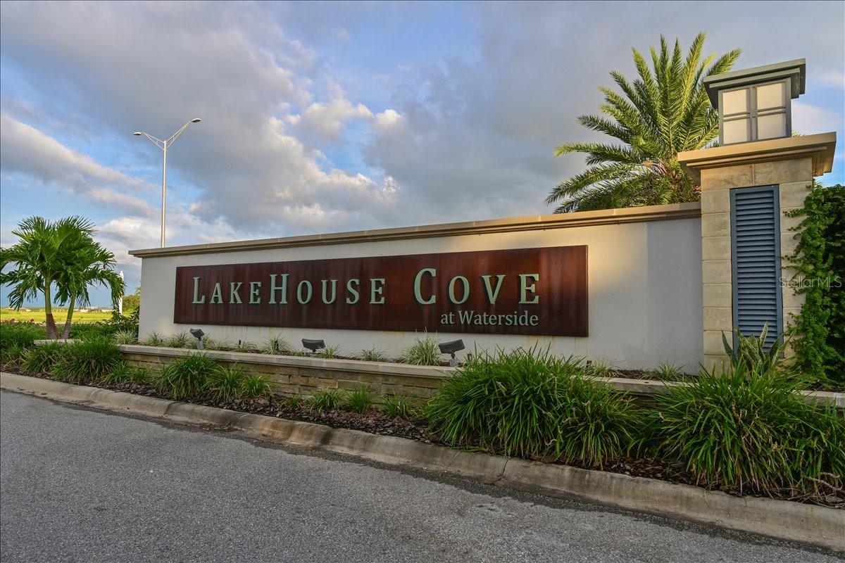 LAKEHOUSE COVE AT WATERSIDE - Residential