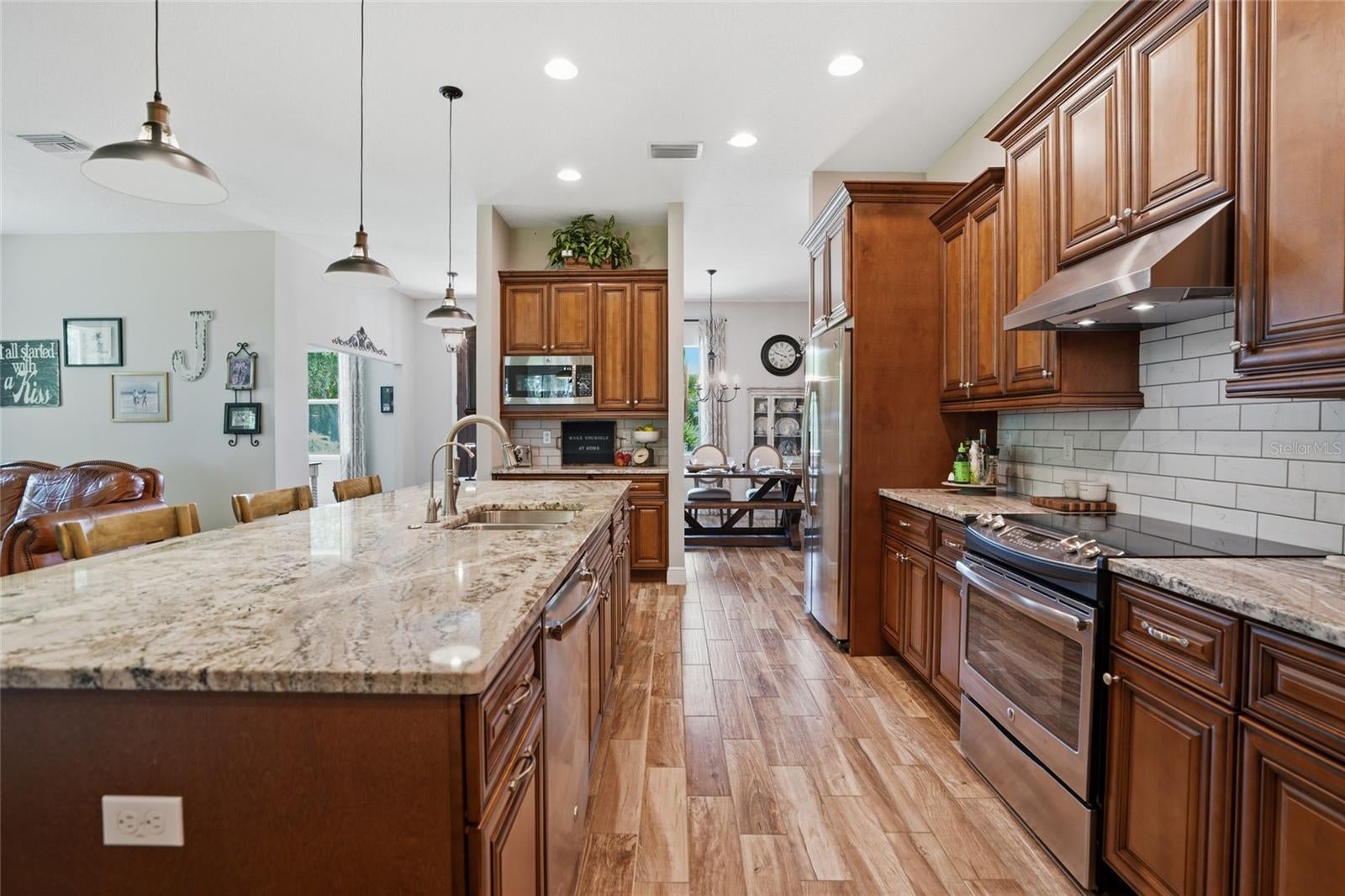 16622 Lakeshore Rd, Tampa, FL, 33624, USA, 3 Bedrooms Bedrooms, ,3 BathroomsBathrooms,Residential,Contingent,16622 Lakeshore Rd,TB8520081
