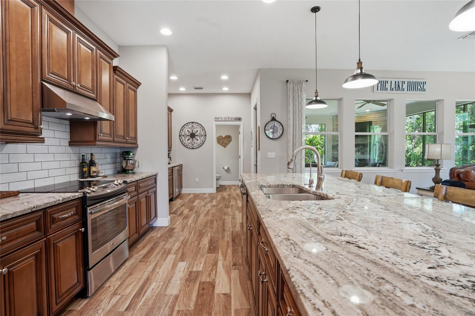 16622 Lakeshore Rd, Tampa, FL, 33624, USA, 3 Bedrooms Bedrooms, ,3 BathroomsBathrooms,Residential,Contingent,16622 Lakeshore Rd,TB8520081