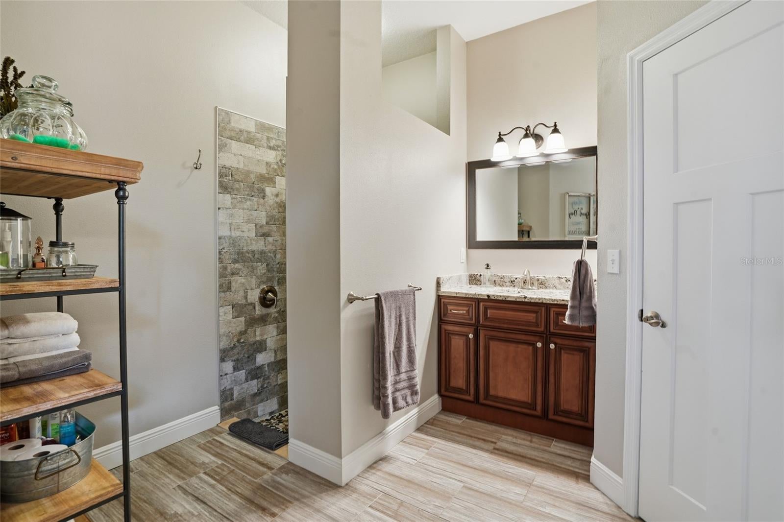16622 Lakeshore Rd, Tampa, FL, 33624, USA, 3 Bedrooms Bedrooms, ,3 BathroomsBathrooms,Residential,Contingent,16622 Lakeshore Rd,TB8520081