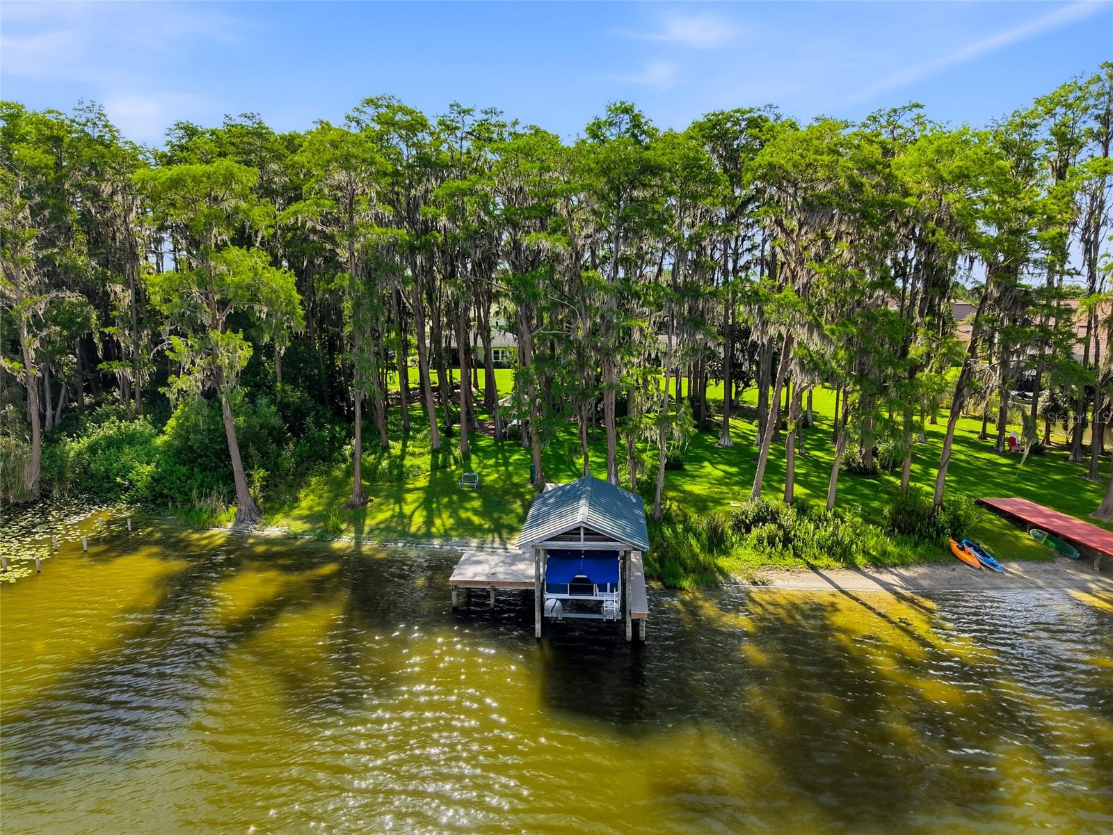 16622 Lakeshore Rd, Tampa, FL, 33624, USA, 3 Bedrooms Bedrooms, ,3 BathroomsBathrooms,Residential,Contingent,16622 Lakeshore Rd,TB8520081
