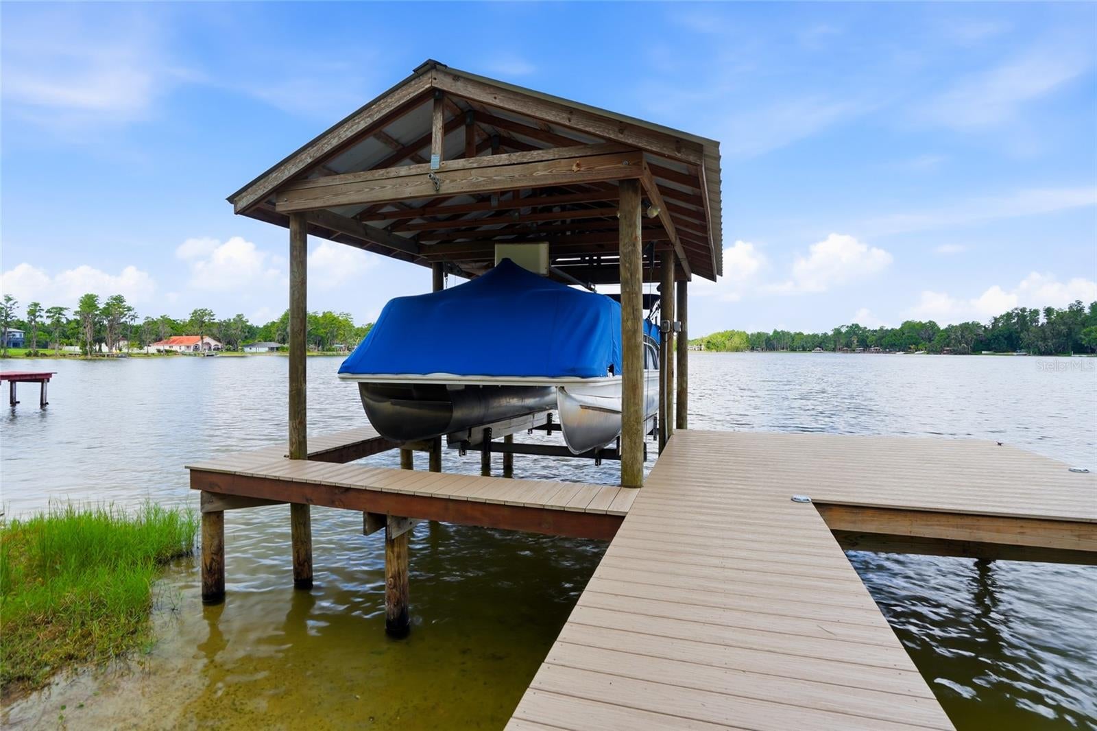 16622 Lakeshore Rd, Tampa, FL, 33624, USA, 3 Bedrooms Bedrooms, ,3 BathroomsBathrooms,Residential,Contingent,16622 Lakeshore Rd,TB8520081