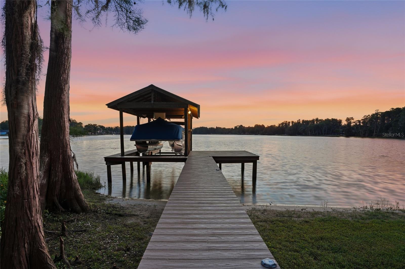 16622 Lakeshore Rd, Tampa, FL, 33624, USA, 3 Bedrooms Bedrooms, ,3 BathroomsBathrooms,Residential,Contingent,16622 Lakeshore Rd,TB8520081