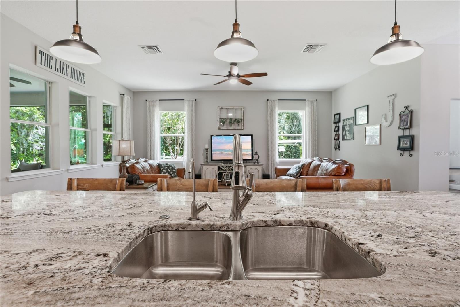 16622 Lakeshore Rd, Tampa, FL, 33624, USA, 3 Bedrooms Bedrooms, ,3 BathroomsBathrooms,Residential,Contingent,16622 Lakeshore Rd,TB8520081