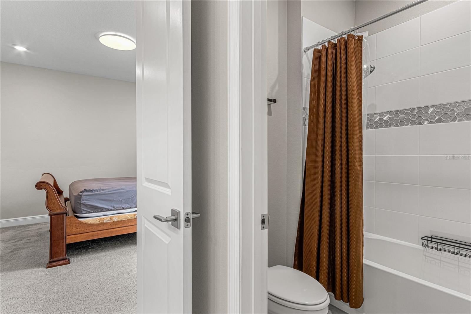 SAND LAKE SOUND - Residential