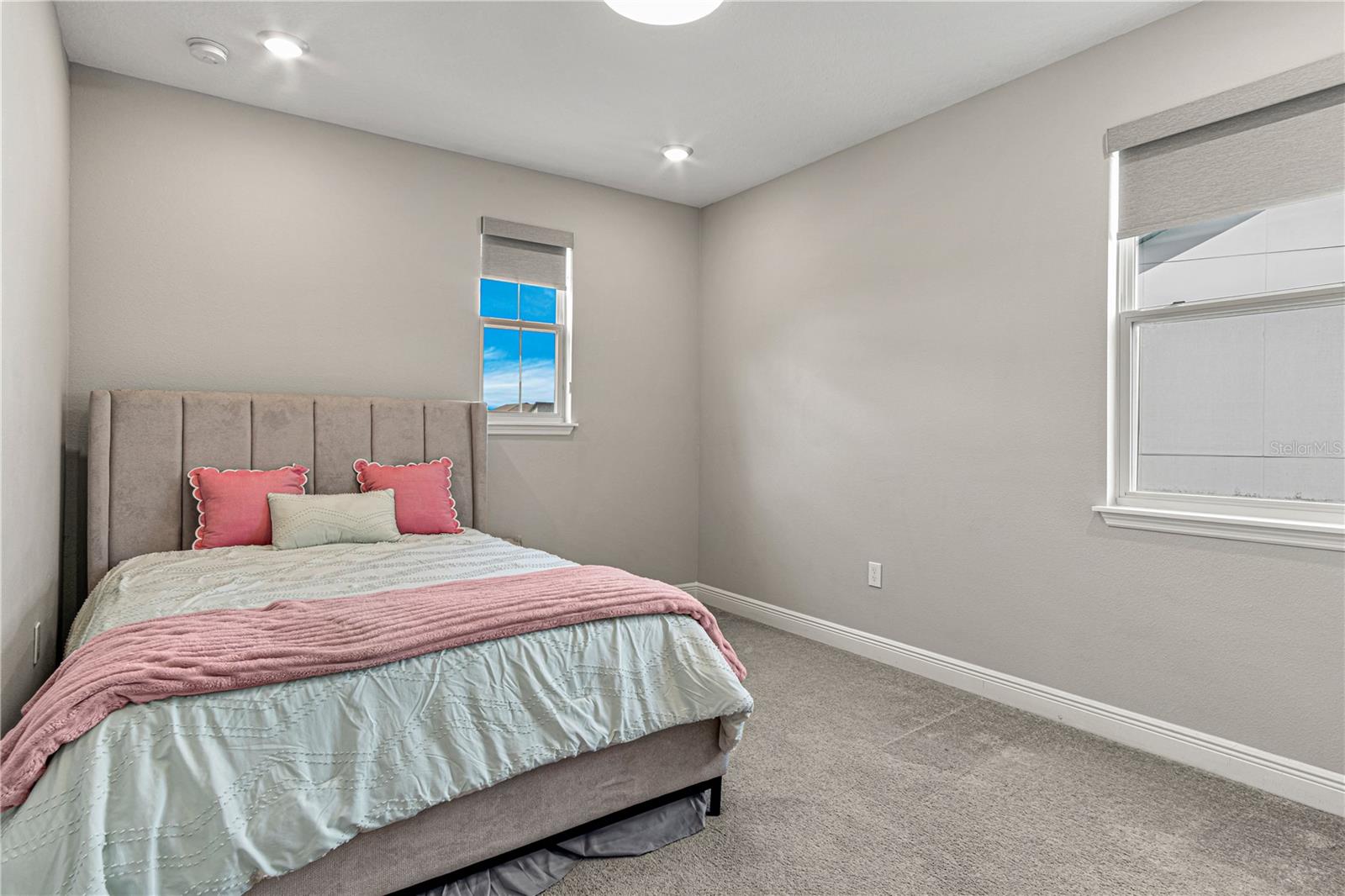 SAND LAKE SOUND - Residential