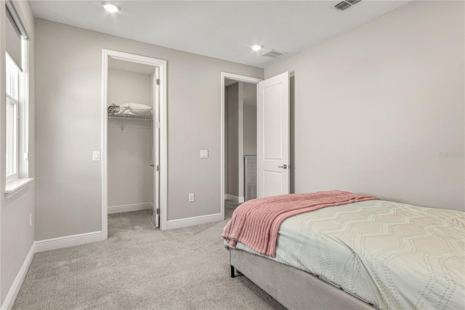 SAND LAKE SOUND - Residential