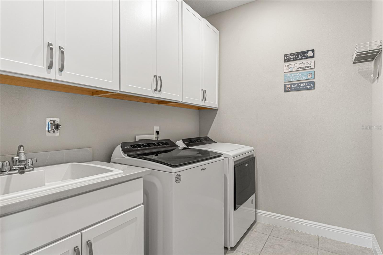 SAND LAKE SOUND - Residential