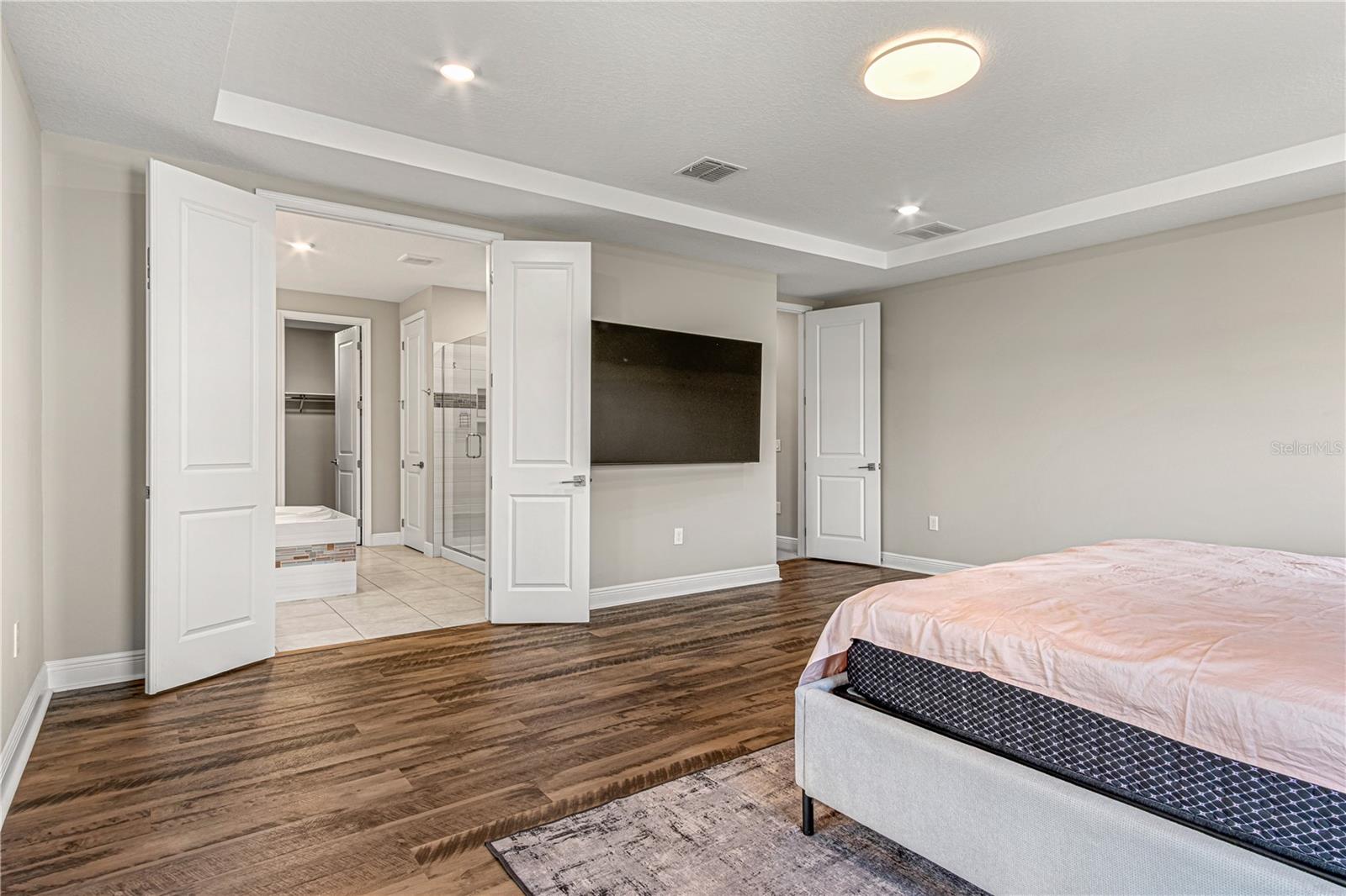 SAND LAKE SOUND - Residential