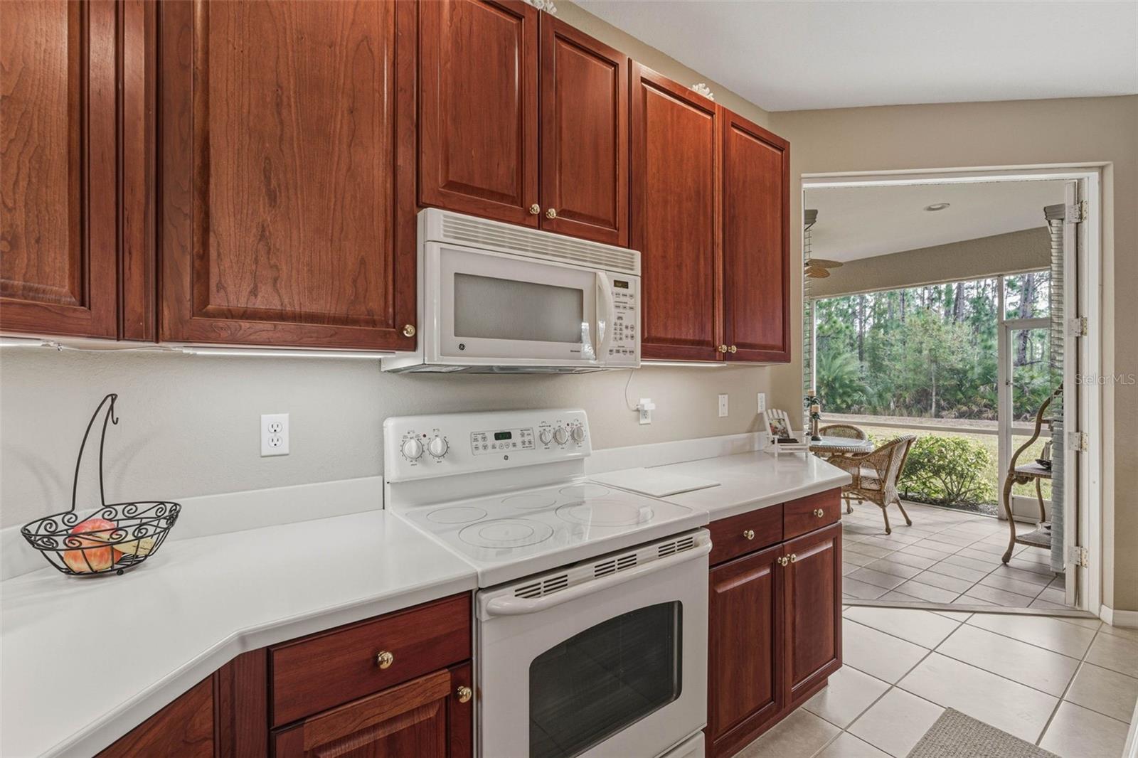 LAKESIDE PLANTATION - Residential