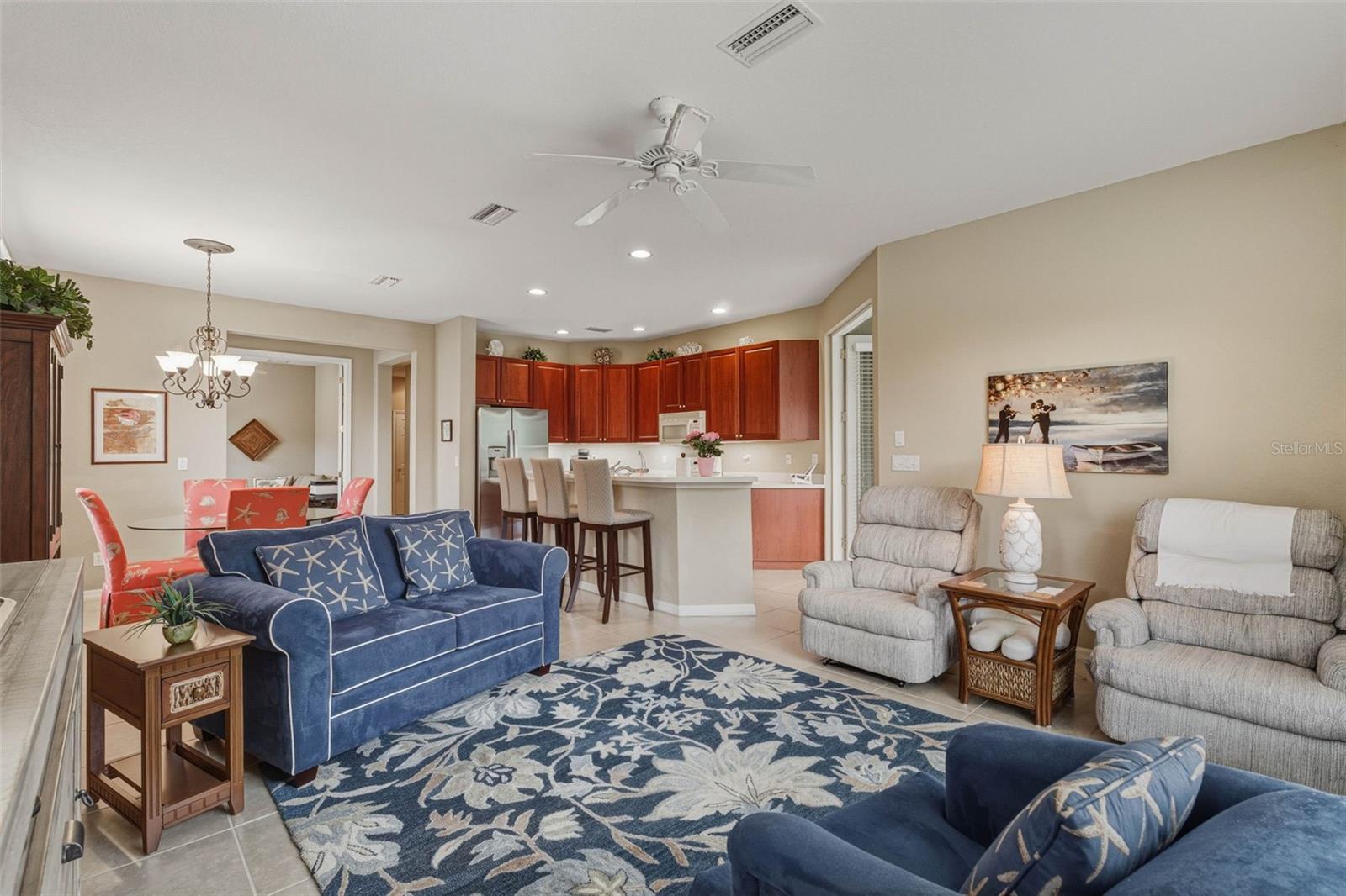 LAKESIDE PLANTATION - Residential