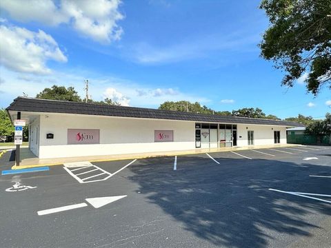 1506 54TH AVENUE N ST PETERSBURG FL 33703