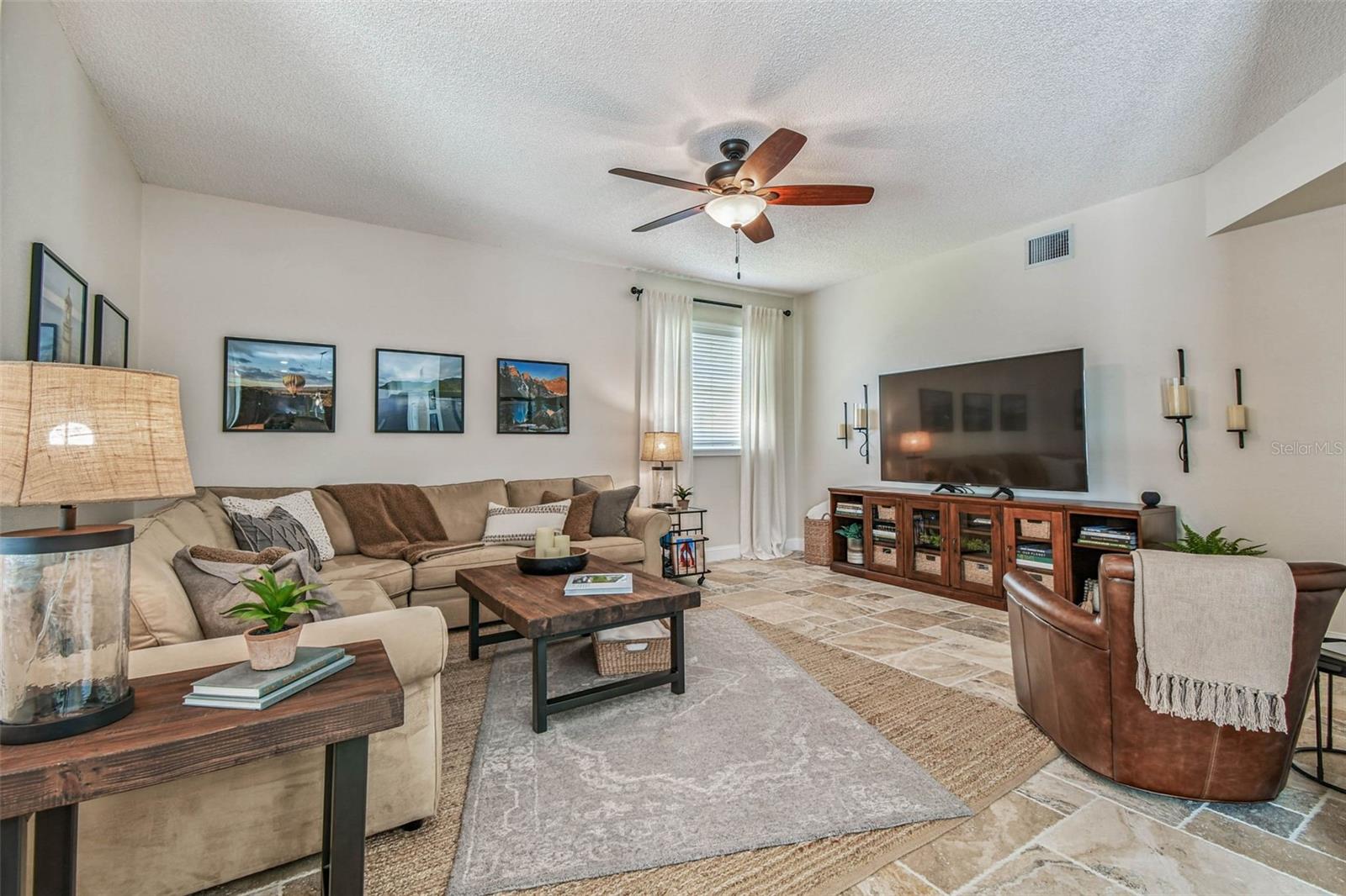 EASTLAKE OAKS PH 2 - Residential