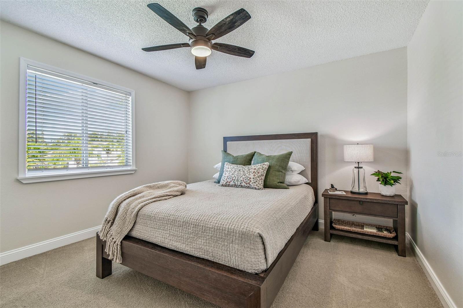 EASTLAKE OAKS PH 2 - Residential