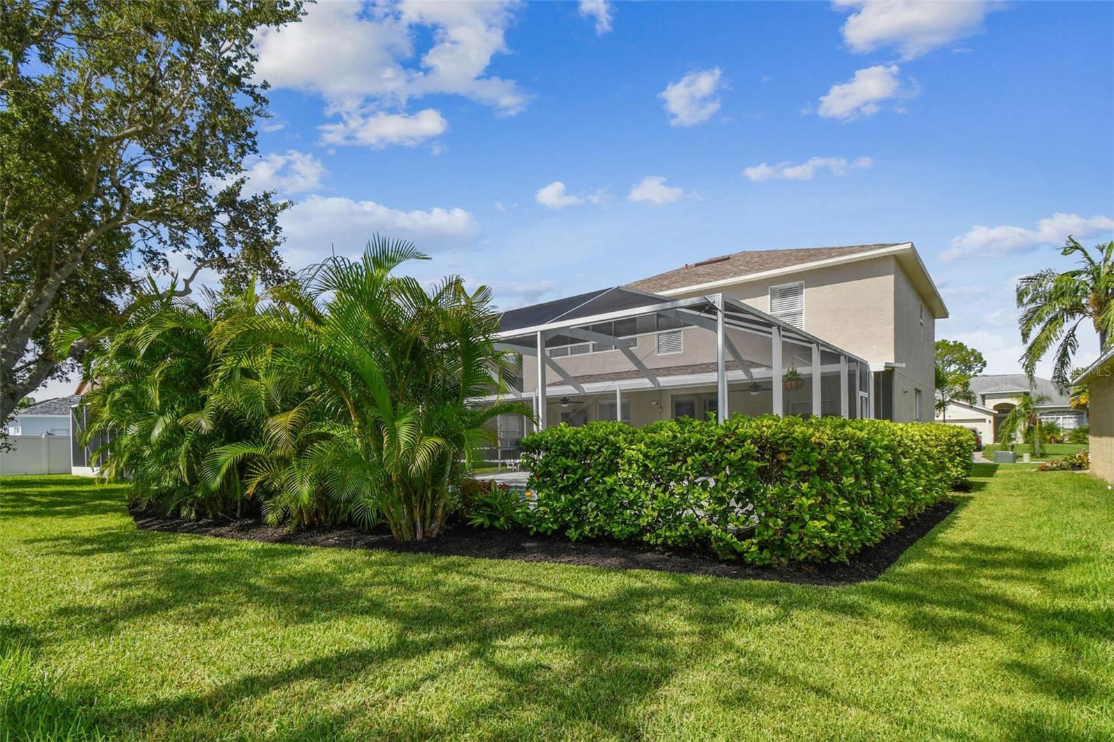 1627 SHADY OAKS DRIVE
