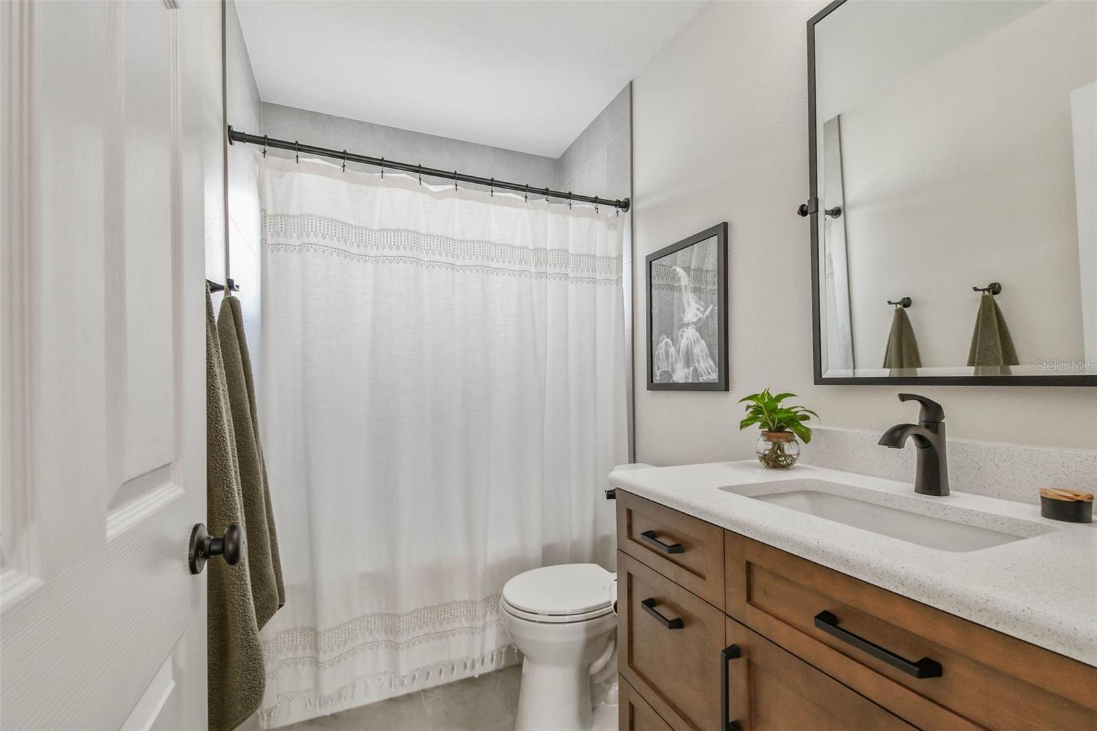 EASTLAKE OAKS PH 2 - Residential