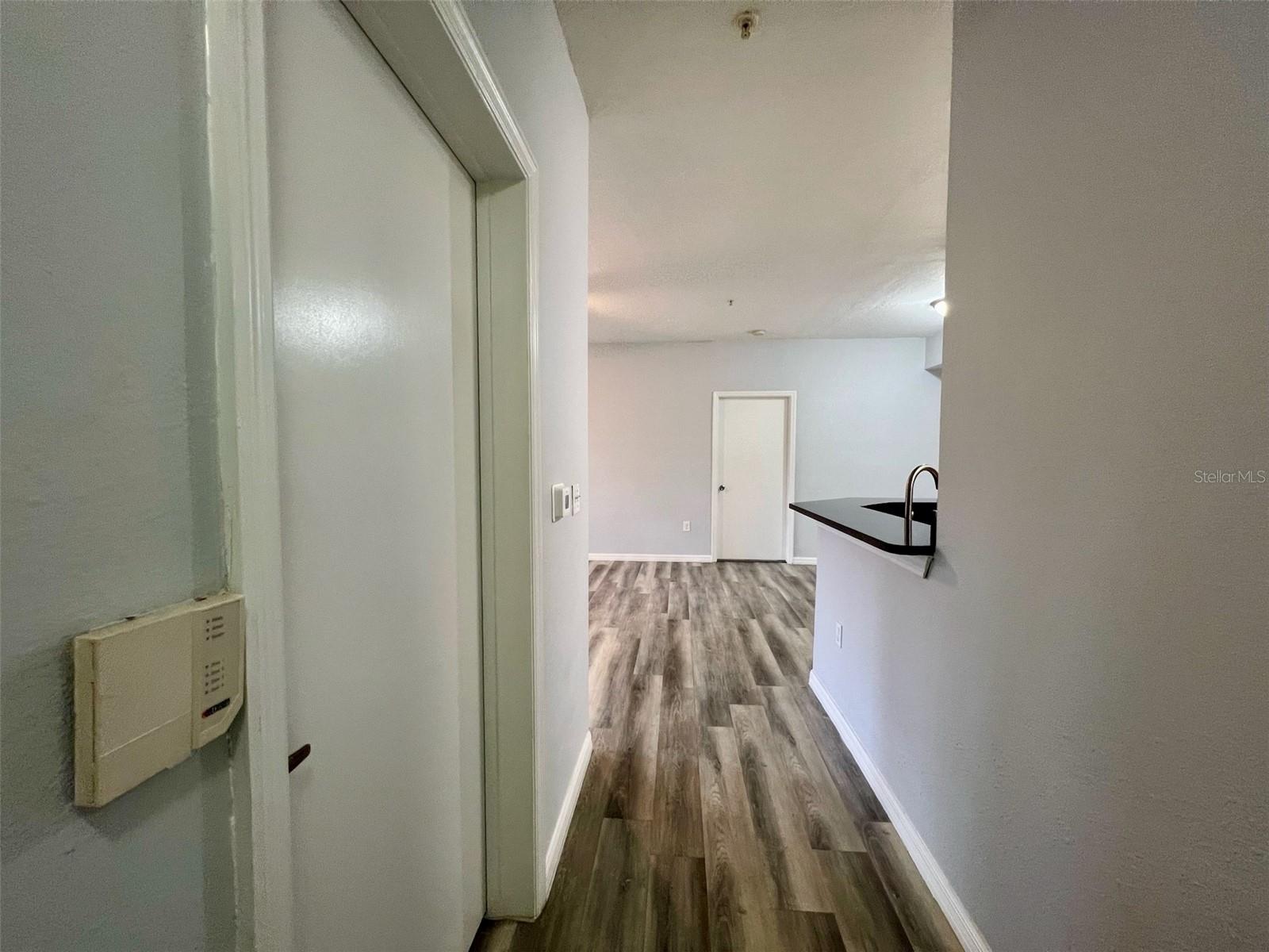 5566 METROWEST BOULEVARD 2-105