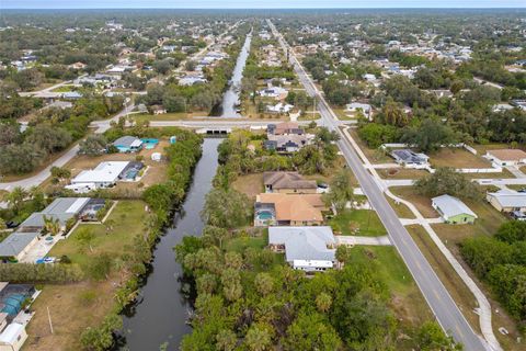 A home in PORT CHARLOTTE