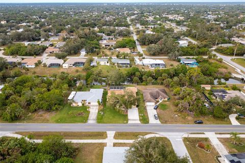 A home in PORT CHARLOTTE