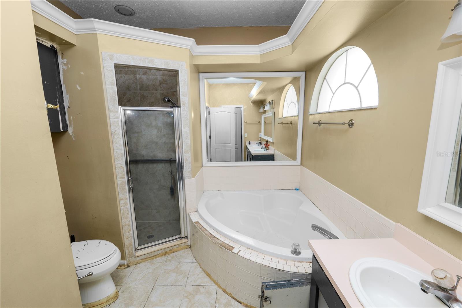 HIDDEN LAKE ESTATES - Residential