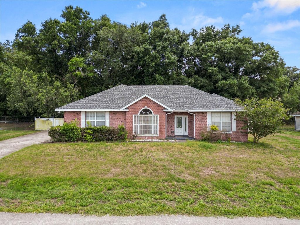 Photo of 1015 Hidden Drive, Lakeland, FL 33809 (MLS # L4962265)