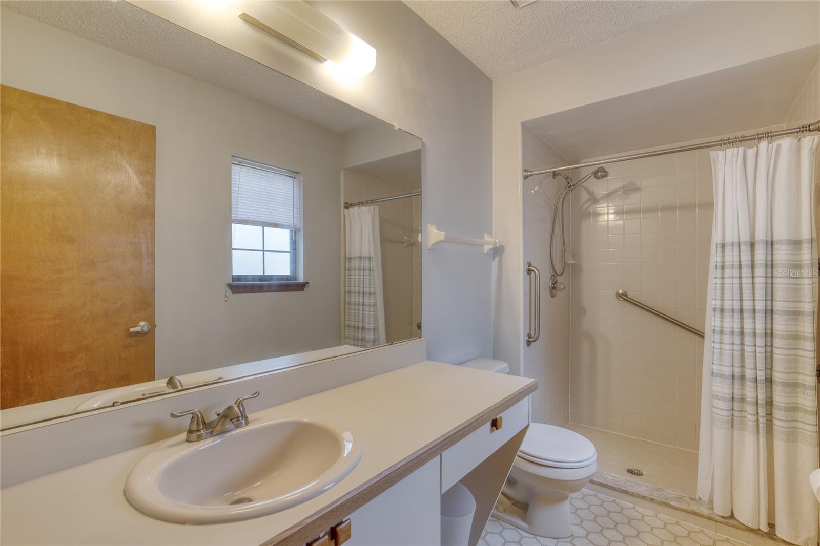 GATEWOOD UNIT 03 - Residential